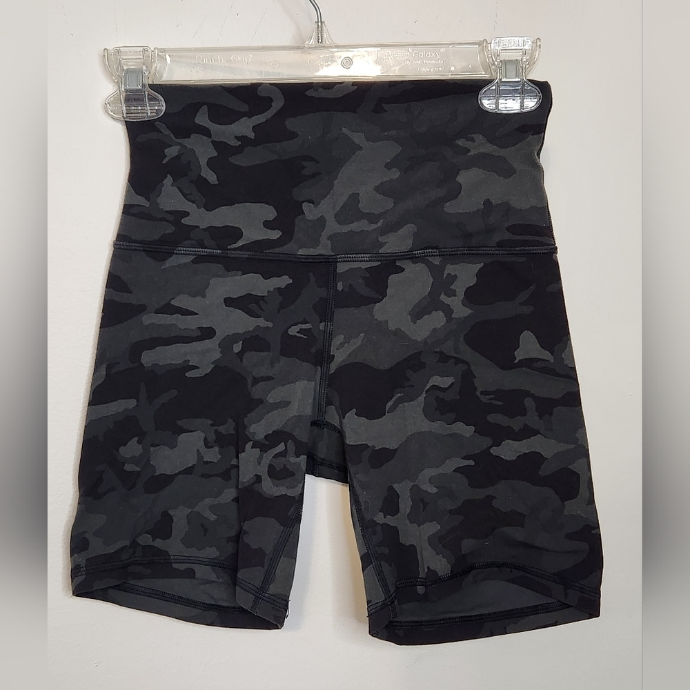 Lululemon Align High Rise Short